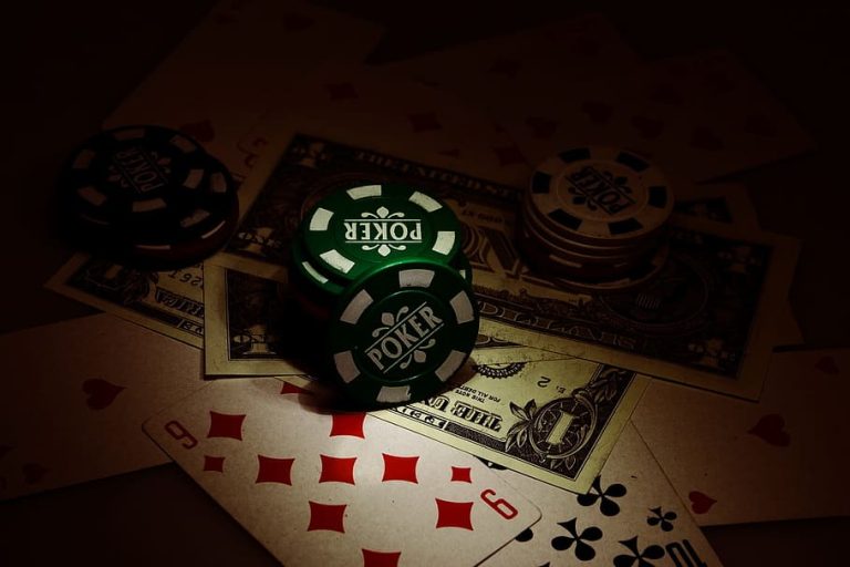 Join the Winnipoker Community for Poker Delights